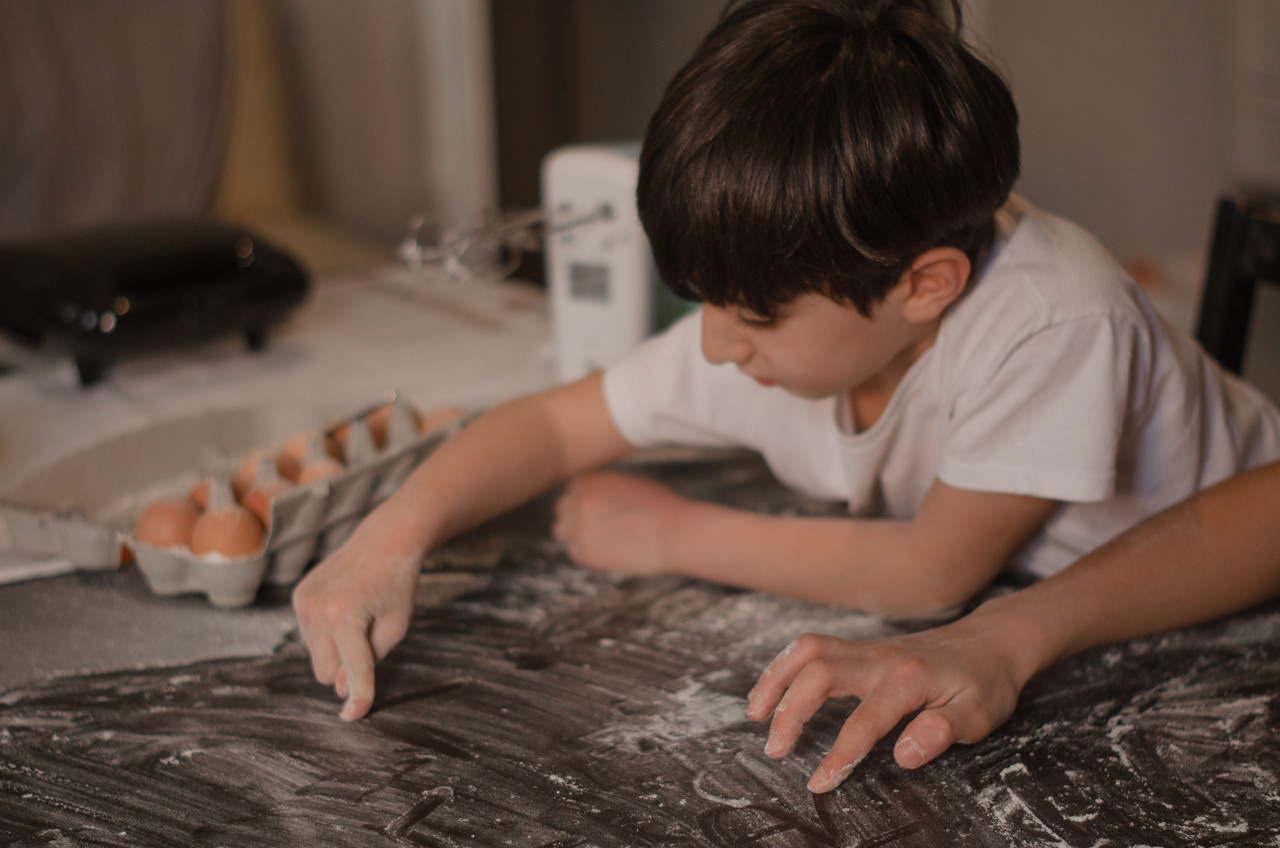 Goûter en famille. Ekaterina Brevet - photographe de mariage