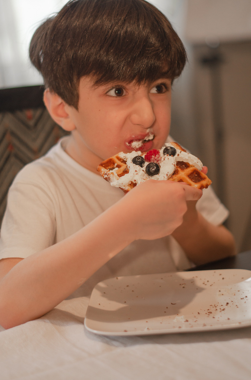 Goûter en famille. Ekaterina Brevet - photographe de mariage