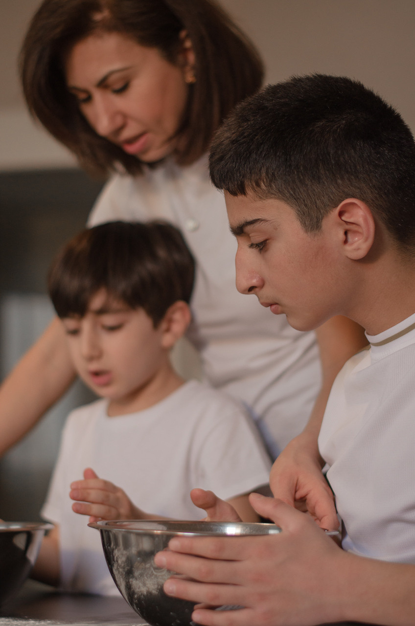 Goûter en famille. Ekaterina Brevet - photographe de mariage