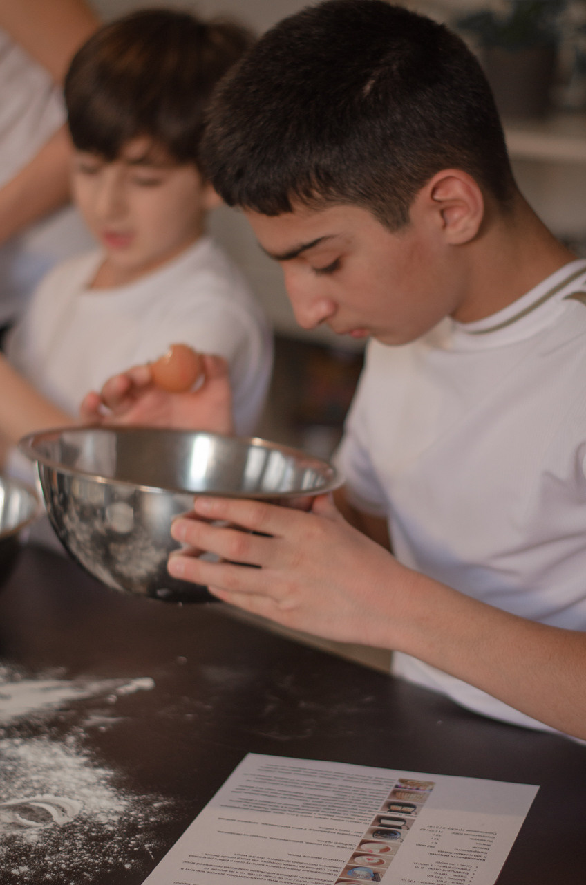 Goûter en famille. Ekaterina Brevet - photographe de mariage