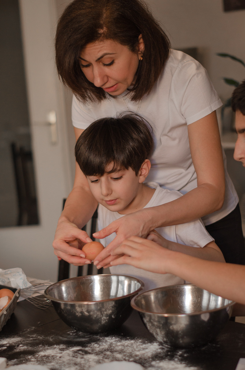 Goûter en famille. Ekaterina Brevet - photographe de mariage