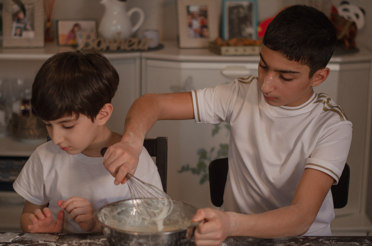Goûter en famille. Ekaterina Brevet - photographe de mariage