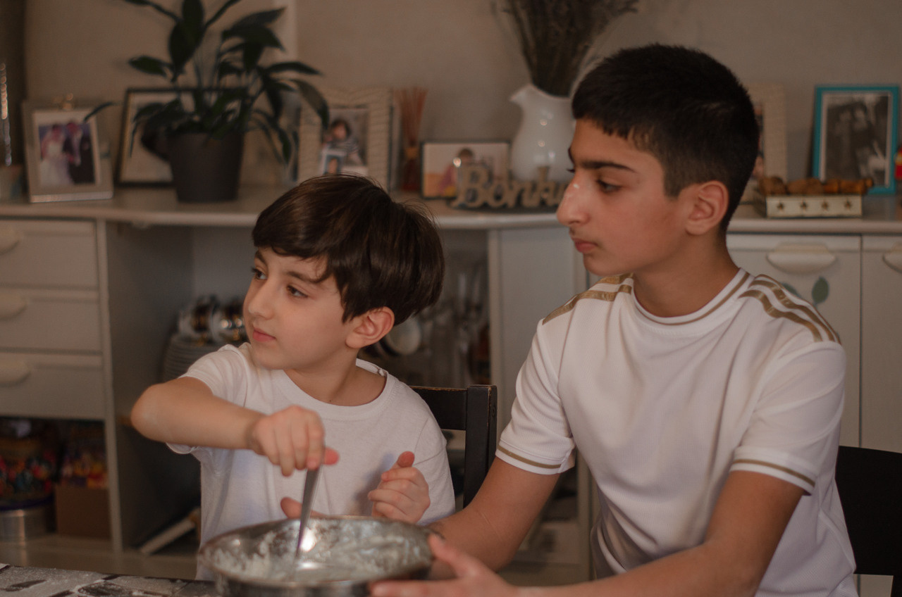 Goûter en famille. Ekaterina Brevet - photographe de mariage