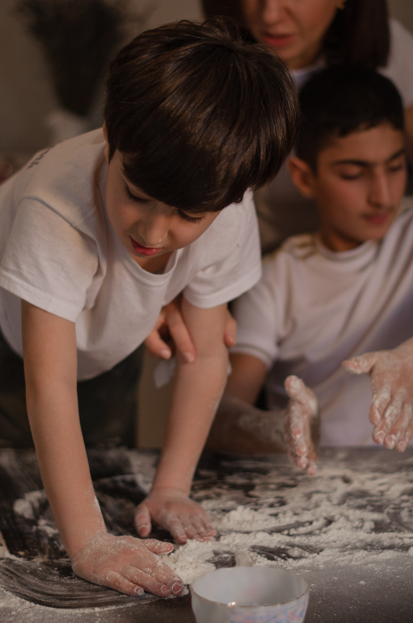 Goûter en famille. Ekaterina Brevet - photographe de mariage