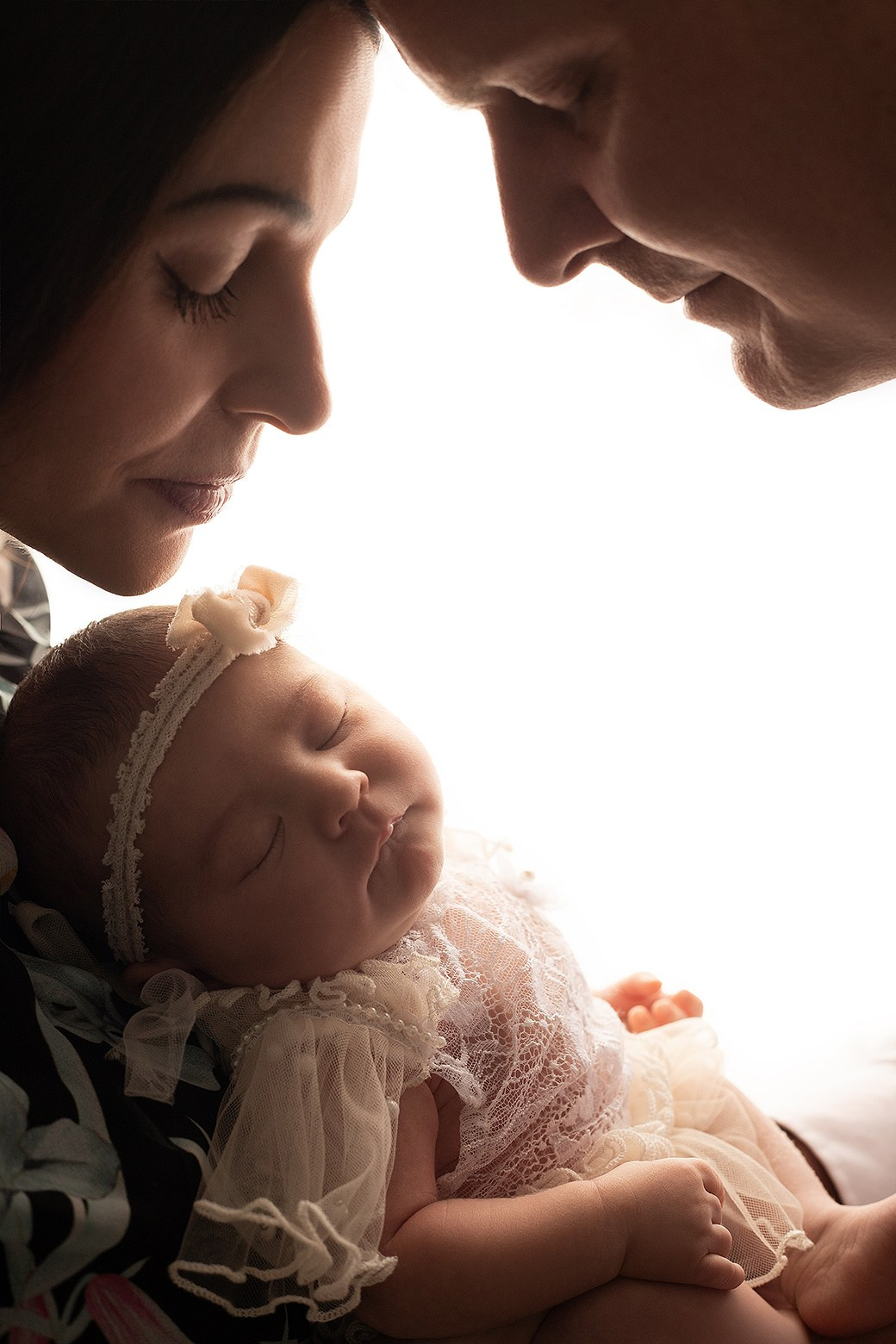 Newborn. Neugeboren und Babybauchfotoshooting in Cloppenburg