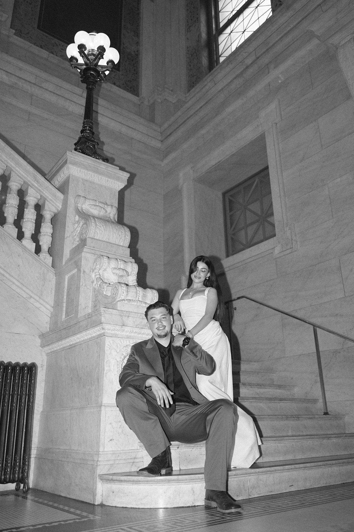 Ohio Statehouse Pre-Wedding Photos | Columbus Ohio Photographer