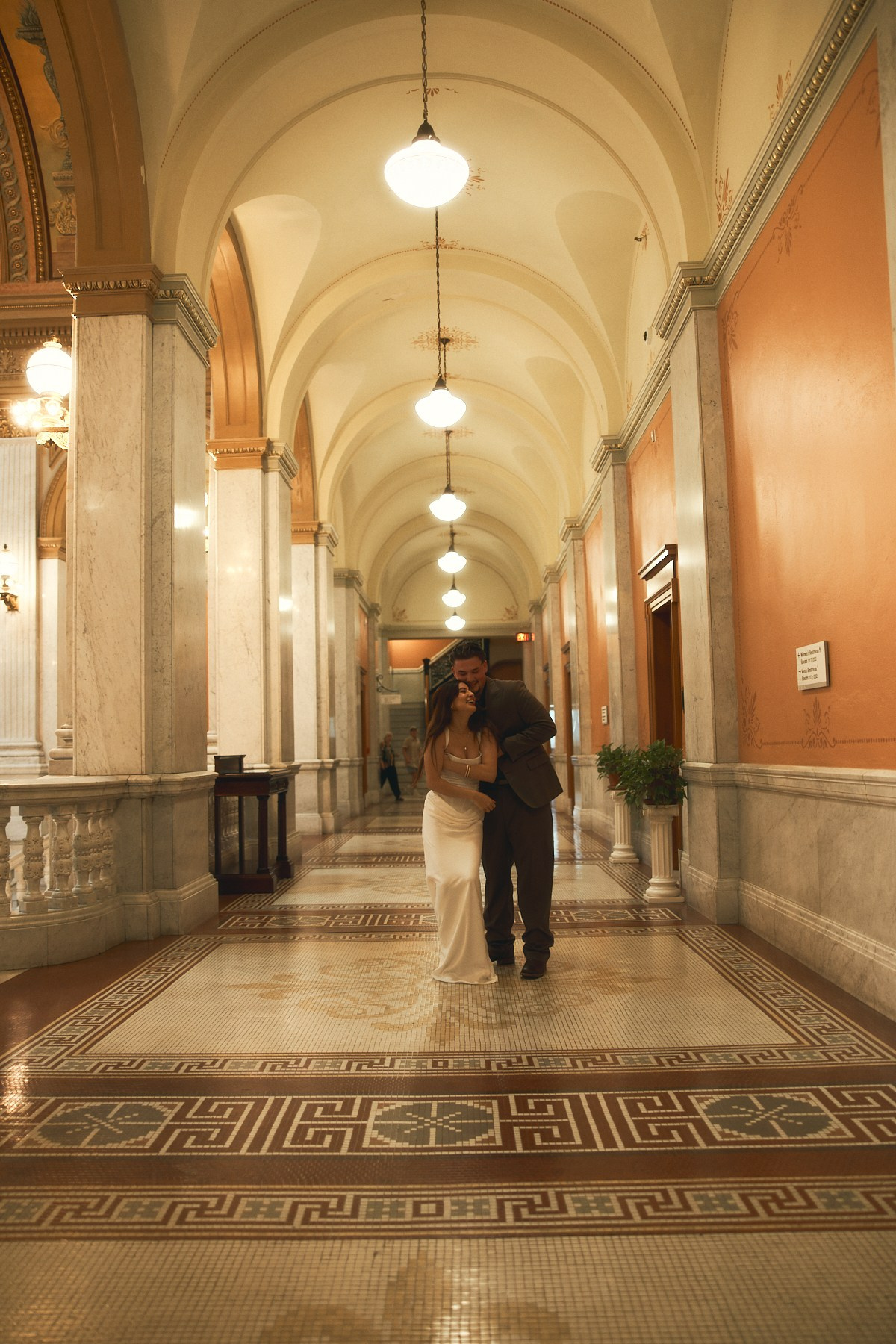 Ohio Statehouse Pre-Wedding Photos | Columbus Ohio Photographer