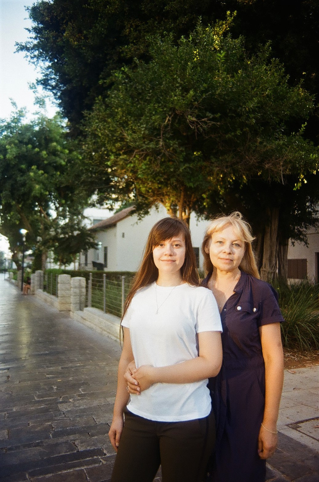 Ксюша и Жанна. Film portrait photographer