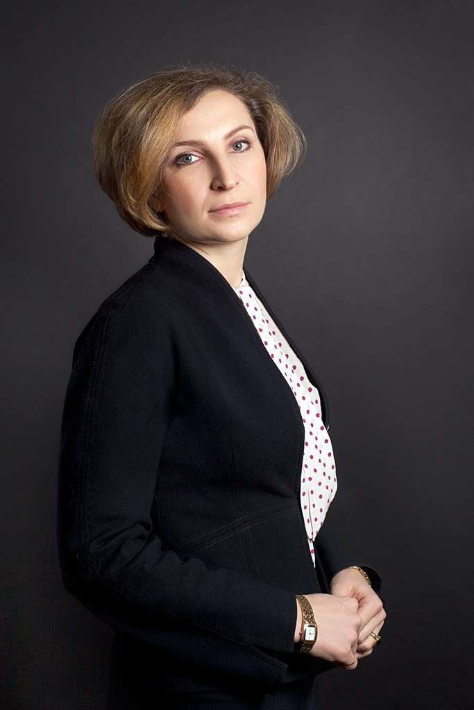 Business portrait, avatar. Content photographer in Finland