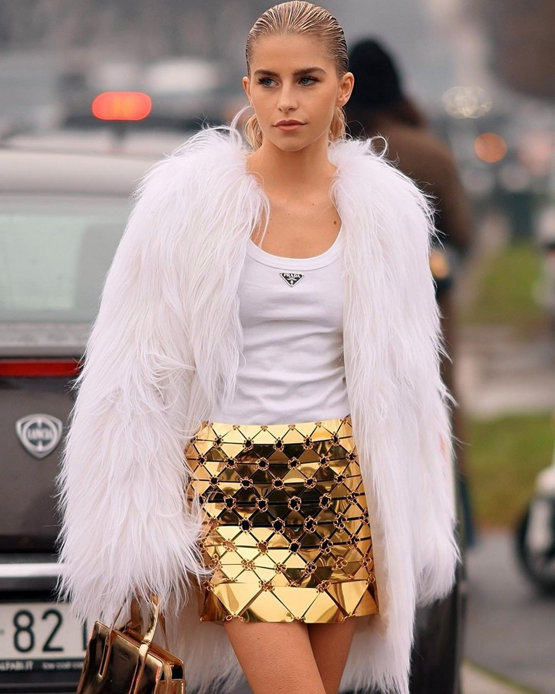 Caro Daur. Julia Di |Fashion streetstyle photographer|videomaker in Milan & Paris