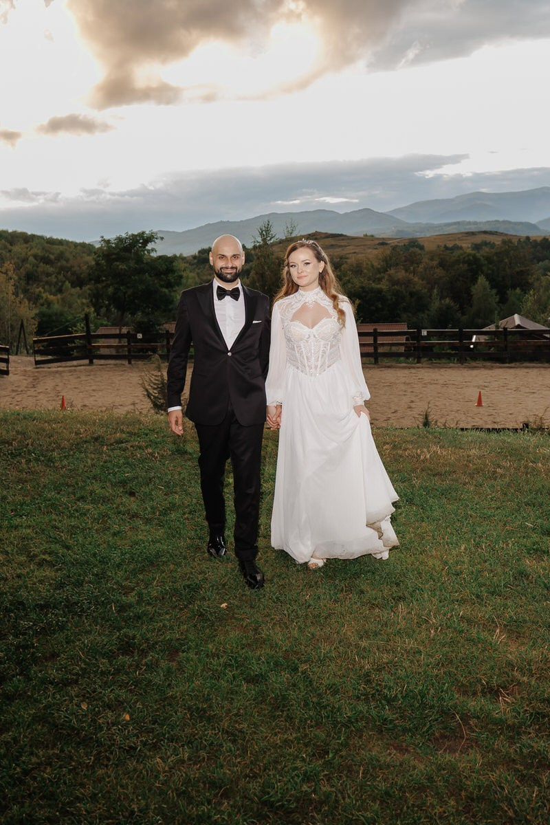 Paula + Robert. Wedding Photographer in Bucharest — Manu Ivanciu