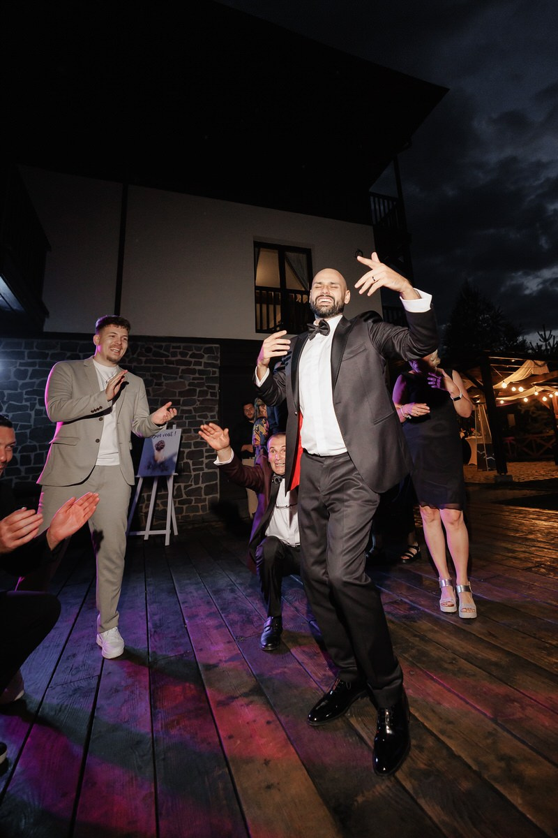 Paula + Robert. Wedding Photographer in Bucharest — Manu Ivanciu