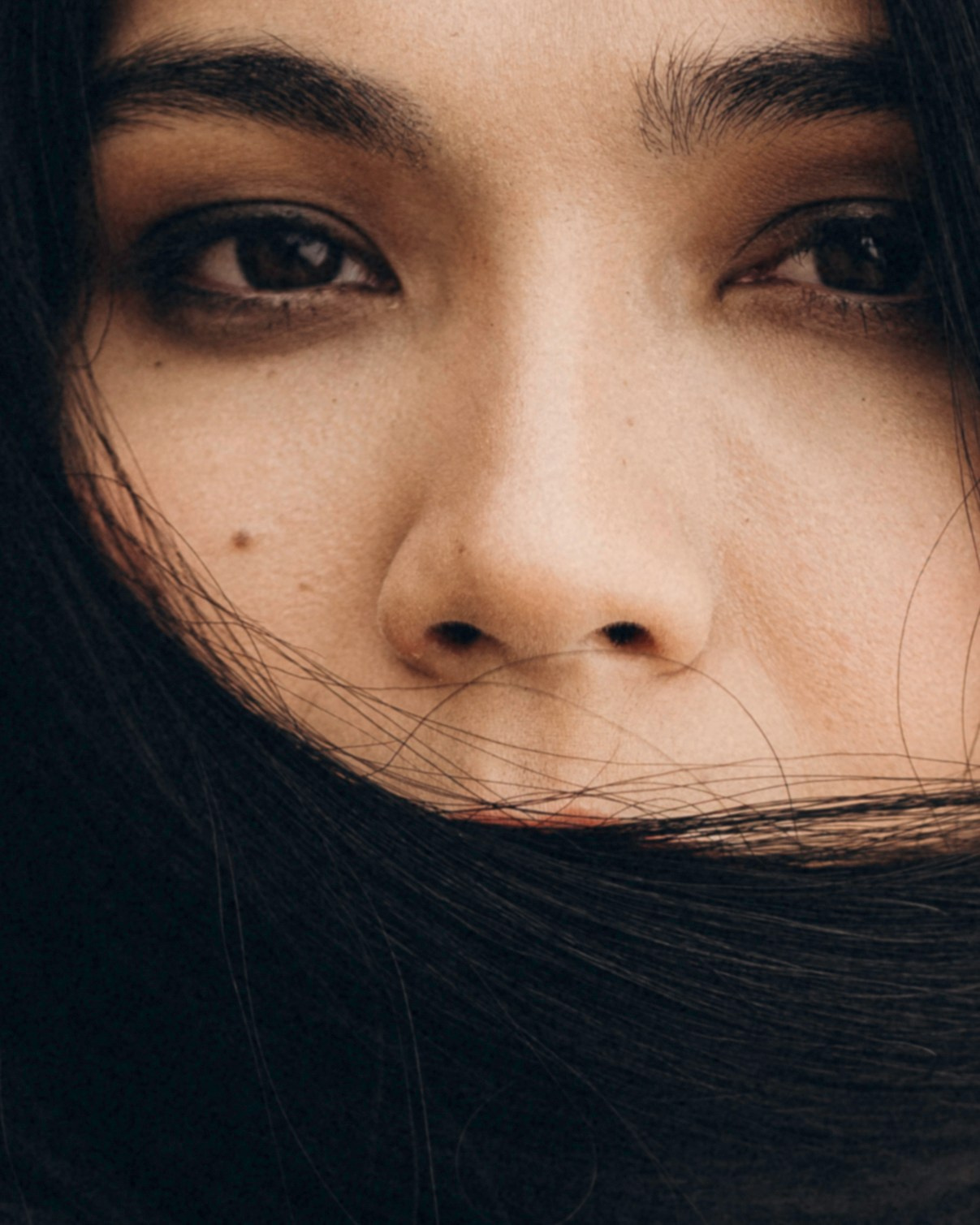 Shirin Beach. Modern maternity photographer in Long Island New York