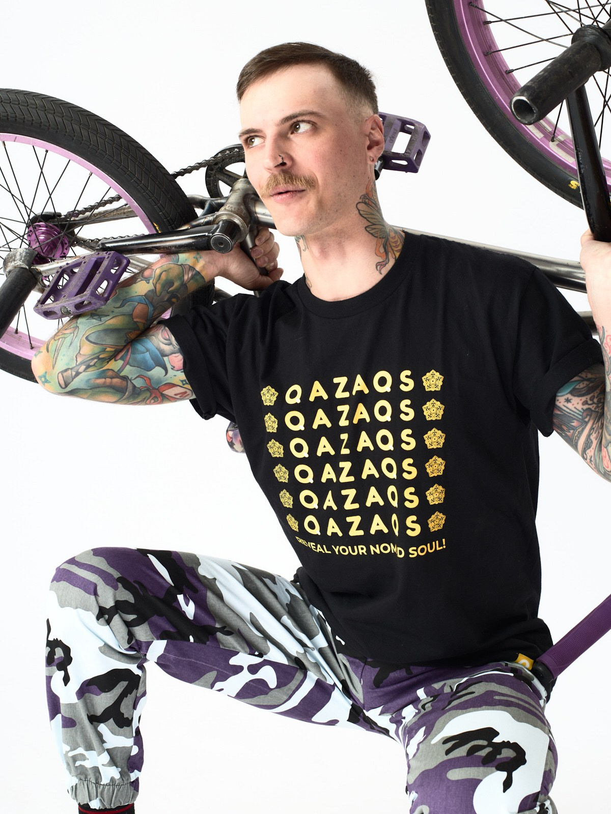 Одежда. Предметная фотосъемка в Алматы. Студия фото и видео съемки товаров