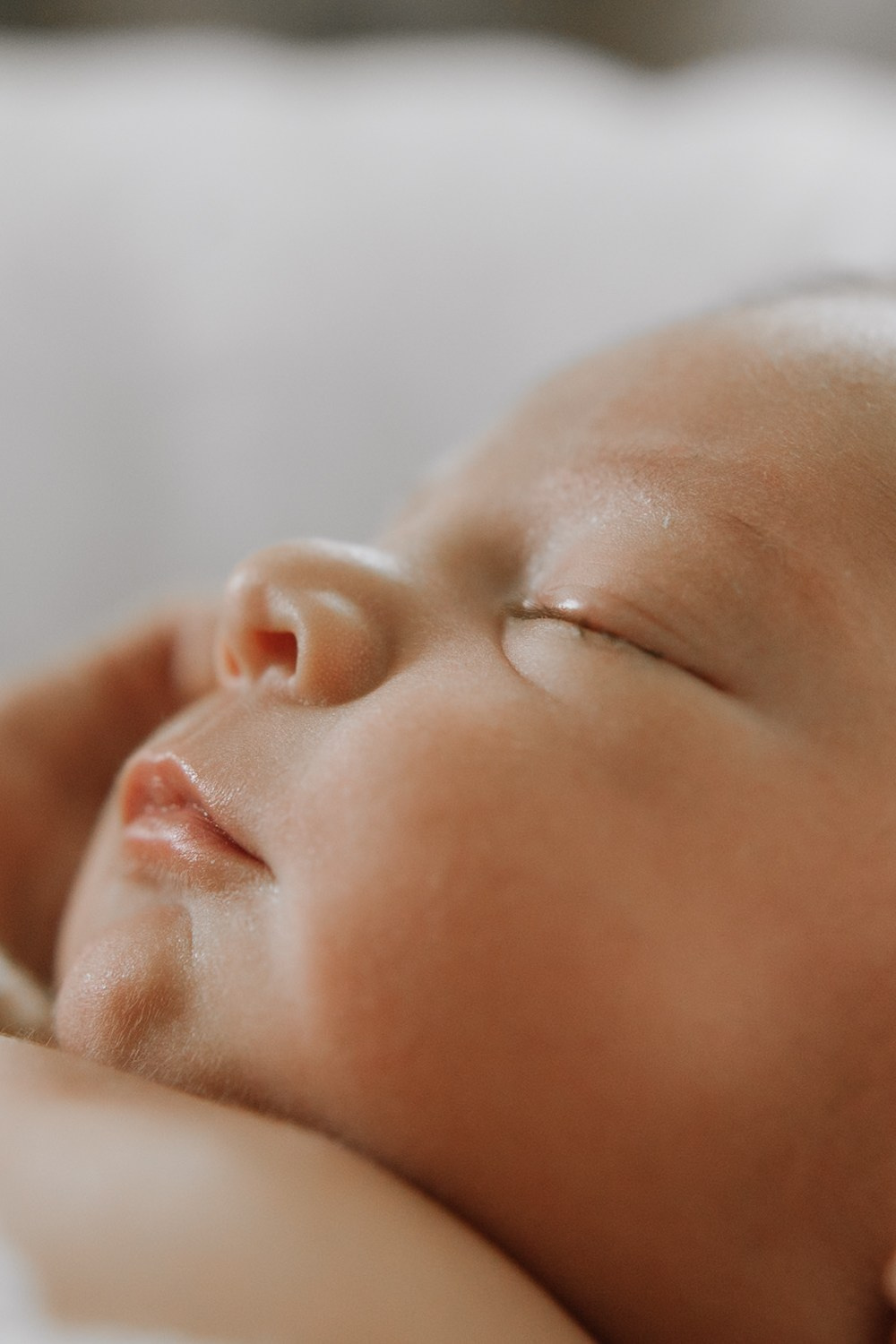 Neugeborenenfotografie Düsseldorf, Newborn Shooting Düsseldorf, Babyfotograf Düsseldorf, natürliche Babyfotos, Familienfotografie Düsseldorf, Neugeborenenshooting NRW.