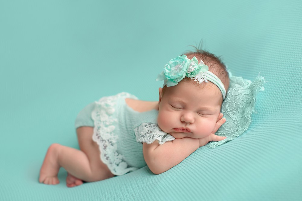 Sesja noworodkowa dla dziewczynki w Trójmieście - Natalia Lucko