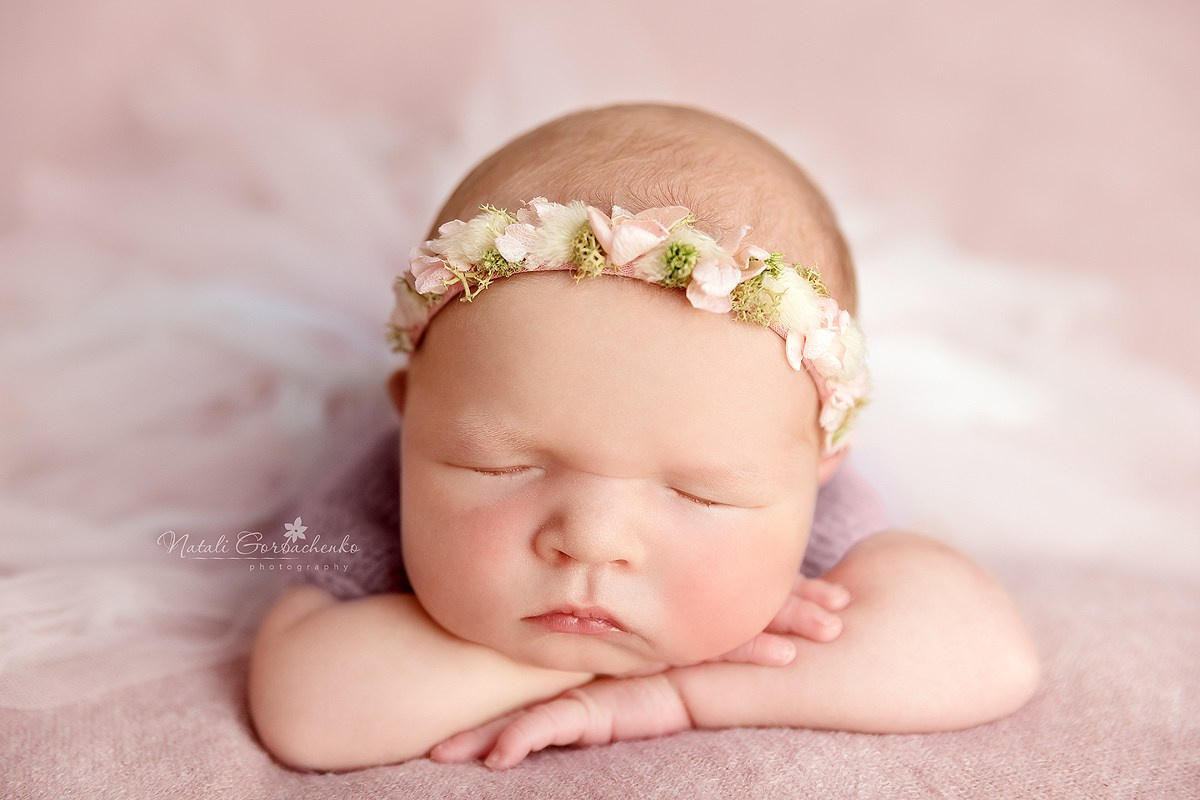 Новонароджені малюки. Дитячий, сімейний, а також newborn фотограф і викладач у Києві Наталія