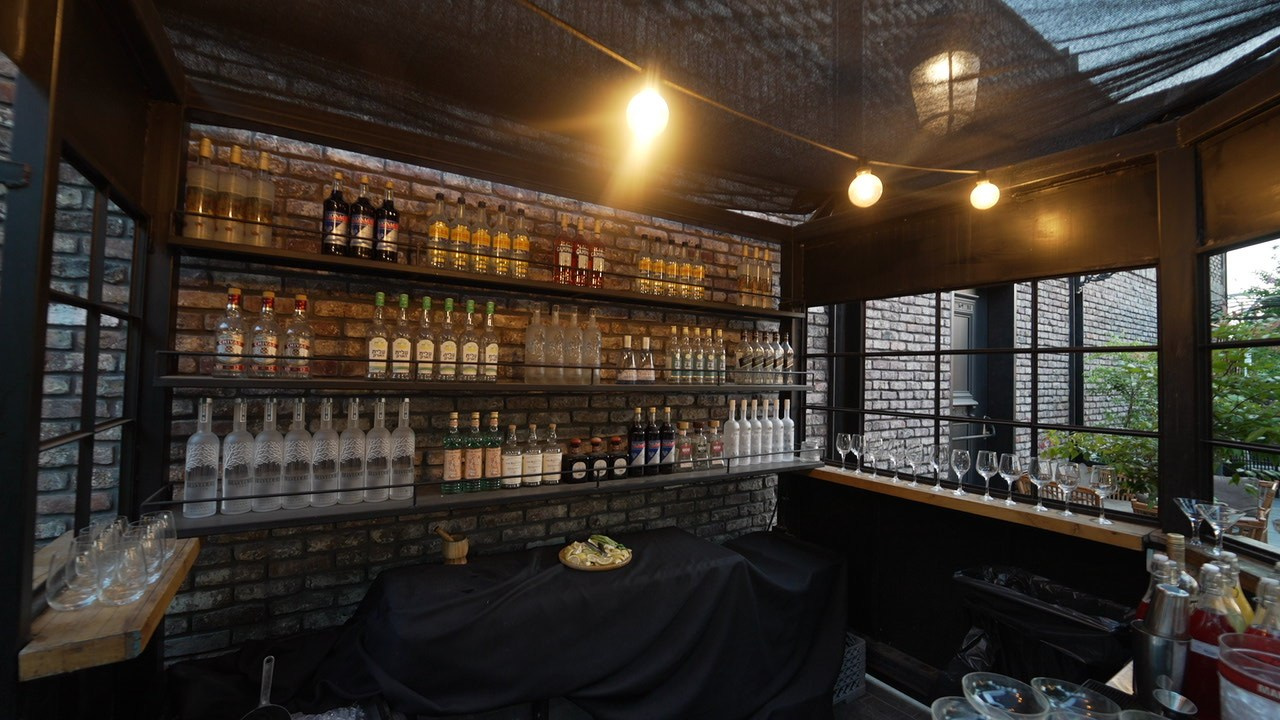 VIA / BASICO. Wedding and events photographers Studio Shalom