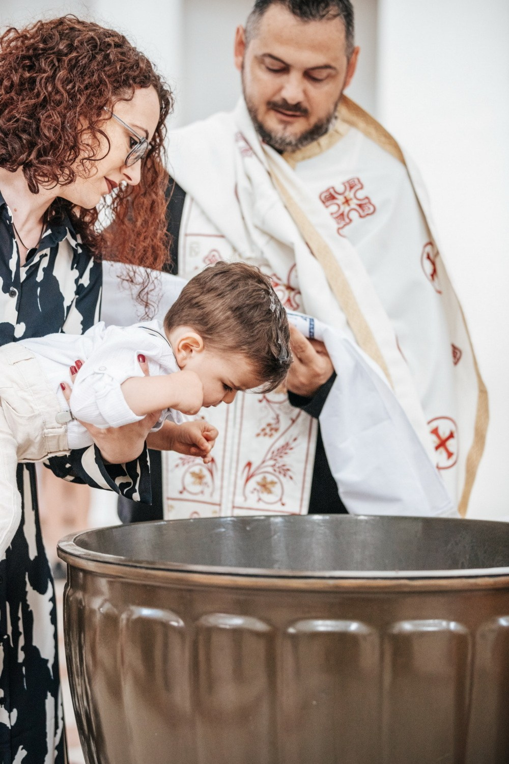 FOTOGRAFISANJE KRŠTENJA. Fotografi iz Backog Petrovca David i Andrea Stojanovic