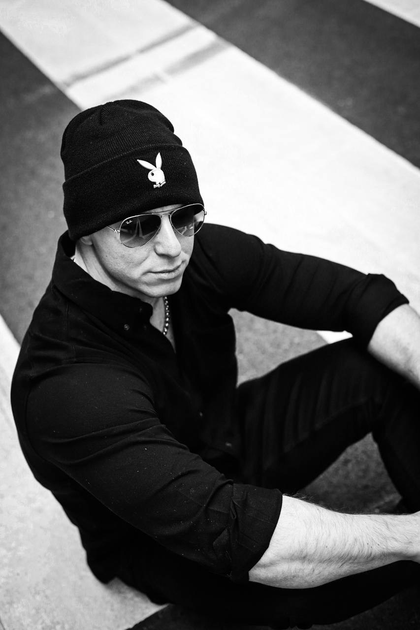 Vitalik. VALERIIA VIUNOVA individual shooting\love story\event\brand