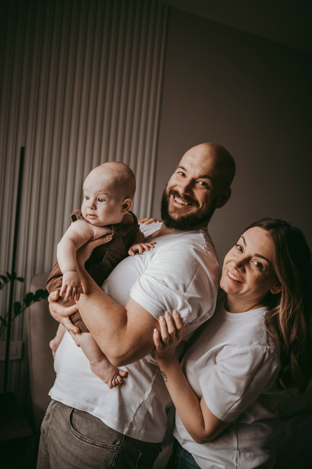 Dusan, Tanja i Luka / porodicno fotografisanje kod kuce. Deciji i porodicni fotograf u Beogradu Oksana Skendzic