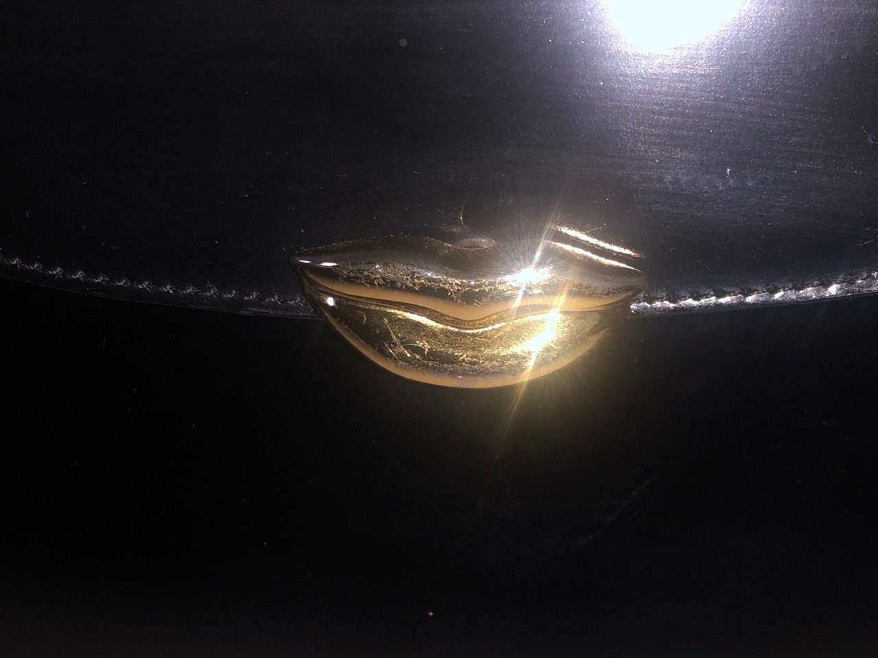 Moschino. Современнные и актикварные украшения в Барселоне, Москве и Санкт-Петербурге