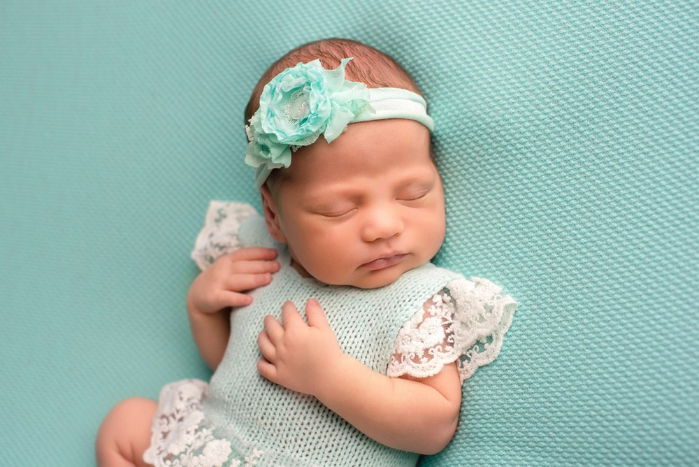 Sesja noworodkowa dla dziewczynki w Trójmieście - Natalia Lucko