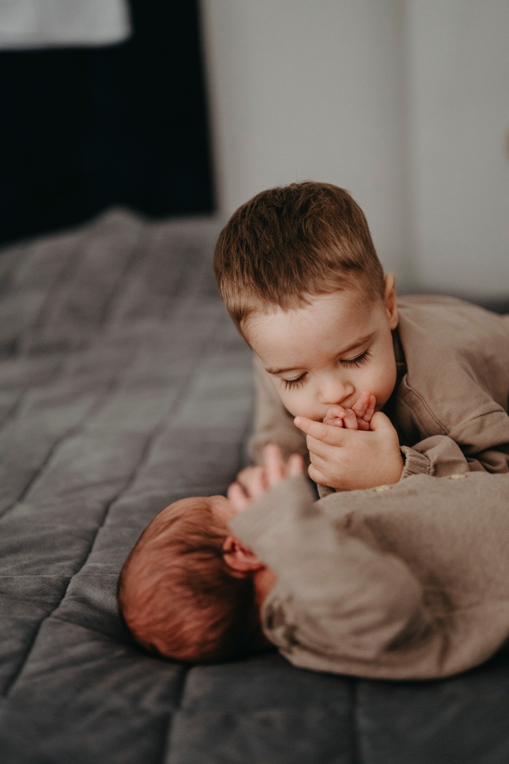 Danijala, Darko, Mijat i Marko porodicno fotografisanje. Deciji i porodicni fotograf u Beogradu Oksana Skendzic