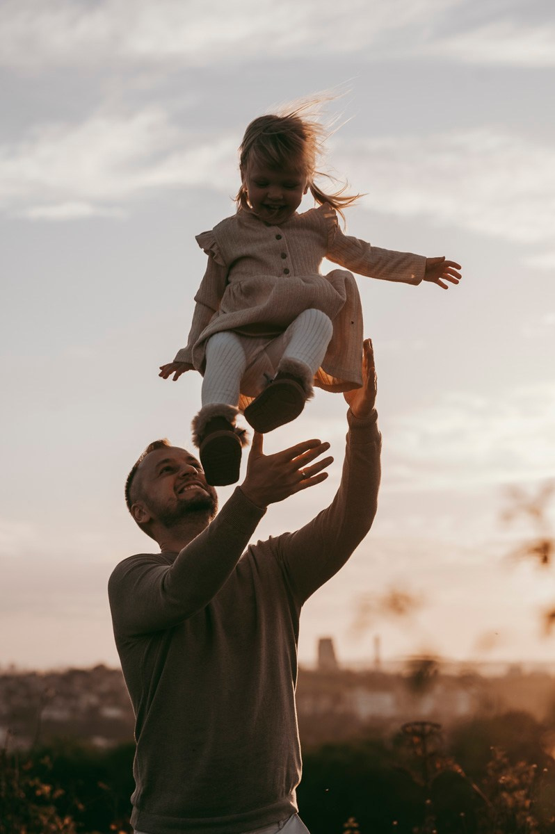 Milena / trudnicko fotografisanje sa porodicom. Deciji i porodicni fotograf u Beogradu Oksana Skendzic