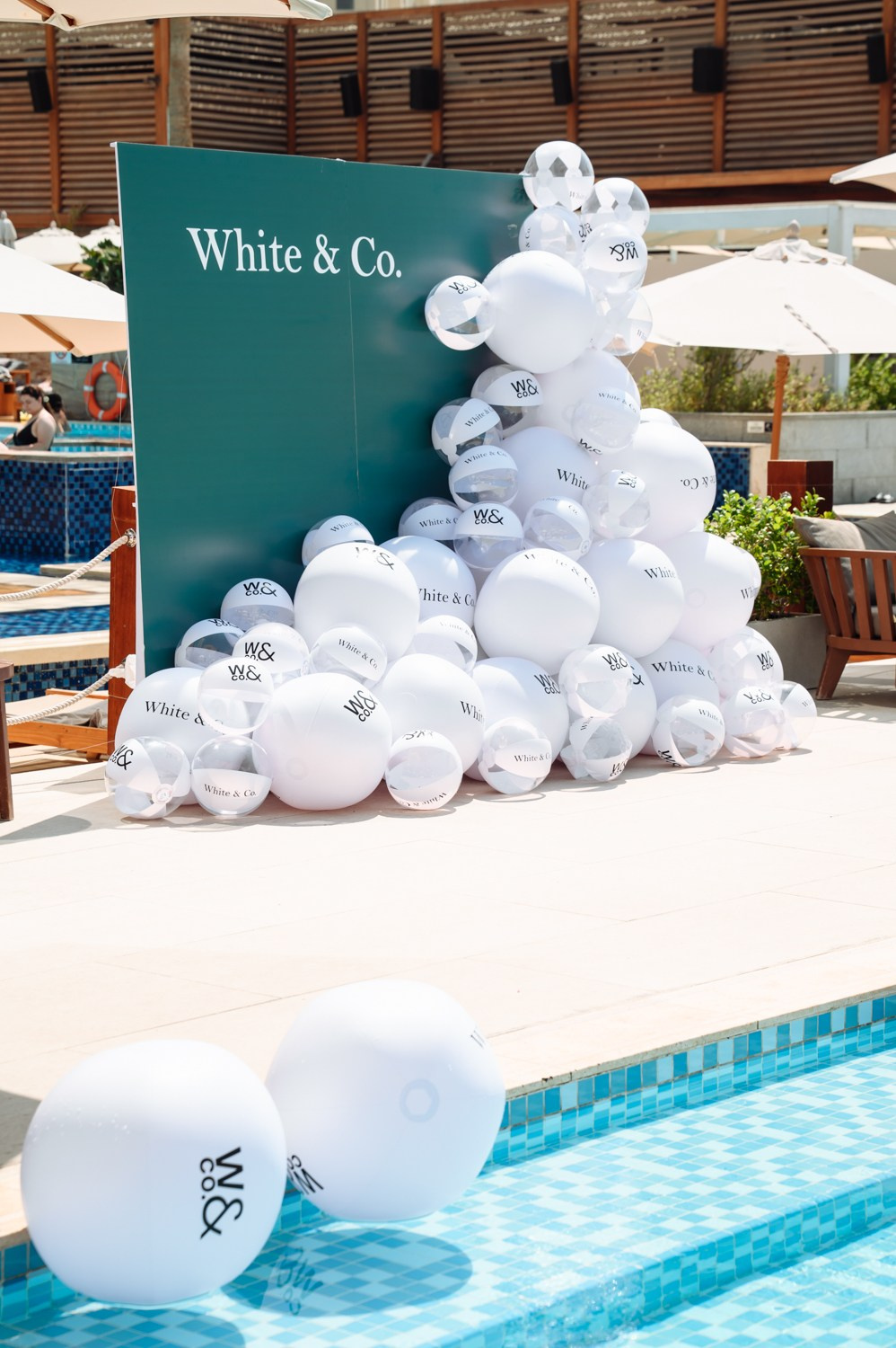 Beach Clubs & Lifestyle. Igor Solodkii | Dubai Photo & Video — Real Estate, Events, Food, Studio
