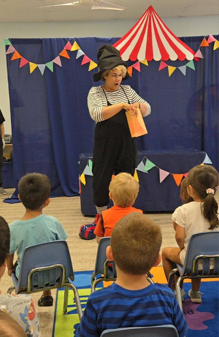 Puppet Circus. Little Light Theatre