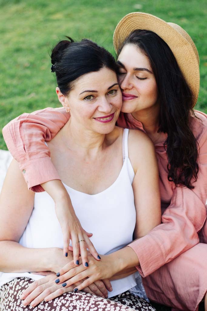 ME, SON AND GRANDMOTHER. PHOTOGRAPHER IN ISRAEL