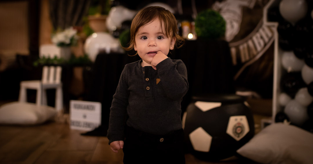 Fotografisanje dečaka na prvom rođendanu