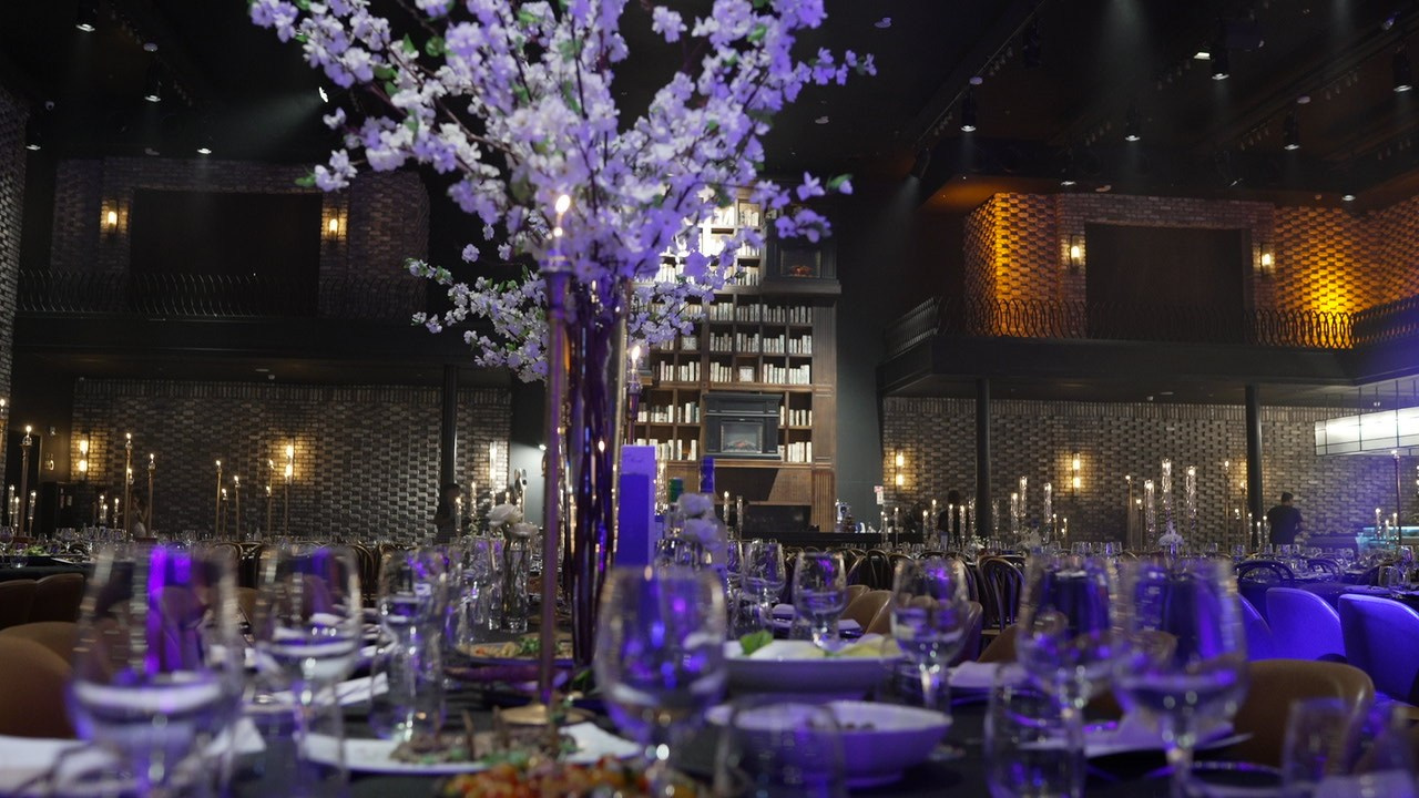 VIA / BASICO. Wedding and events photographers Studio Shalom