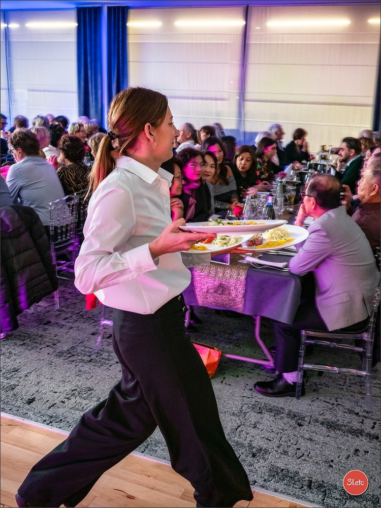 New Year 2025 in Manicook restraunt. Photographe à Strasbourg | Portraits, Studio, Enfants, Événements