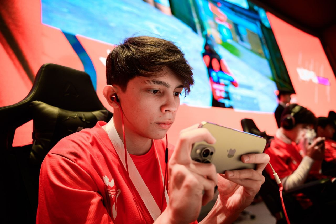 LanDaLan & FRAG & GLuck Yungstar & UCA