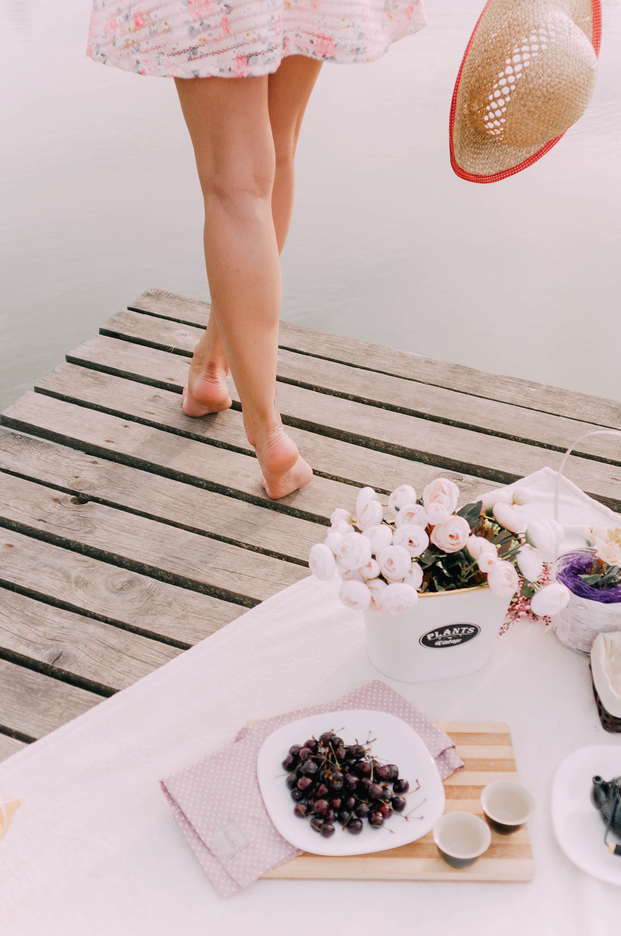 Picnic on the river photoshoot with Ira. Photographer Rouen, France