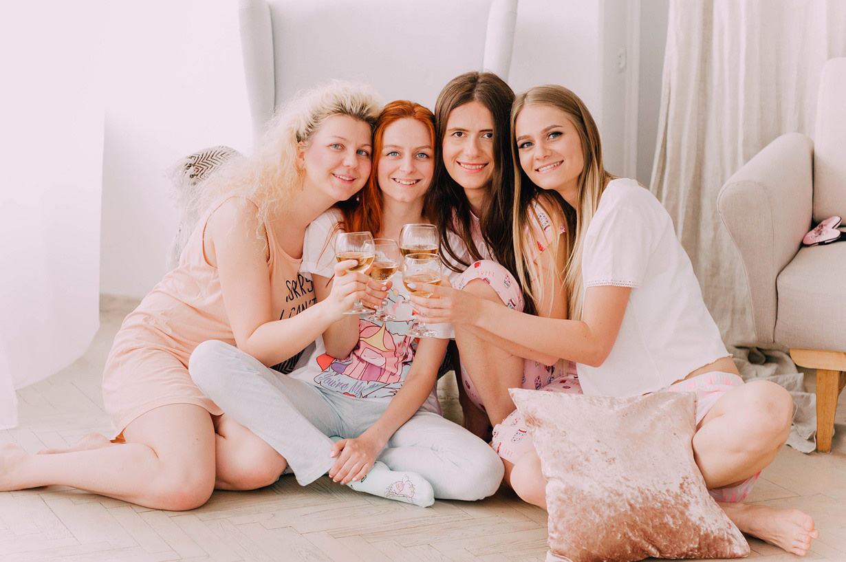 Hen party studio photoshoot. Photographe à Rouen, France