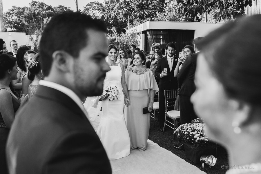 Casamento de Márcia e Marcos na Casa de Chá em Aldeia Pernambuco. Casamento ao ar livre. EntreOlhares Fotografia e Filmagem de Casamentos em Recife/PE e João Pessoa/PB — Momentos únicos eternizados com sensibilidade