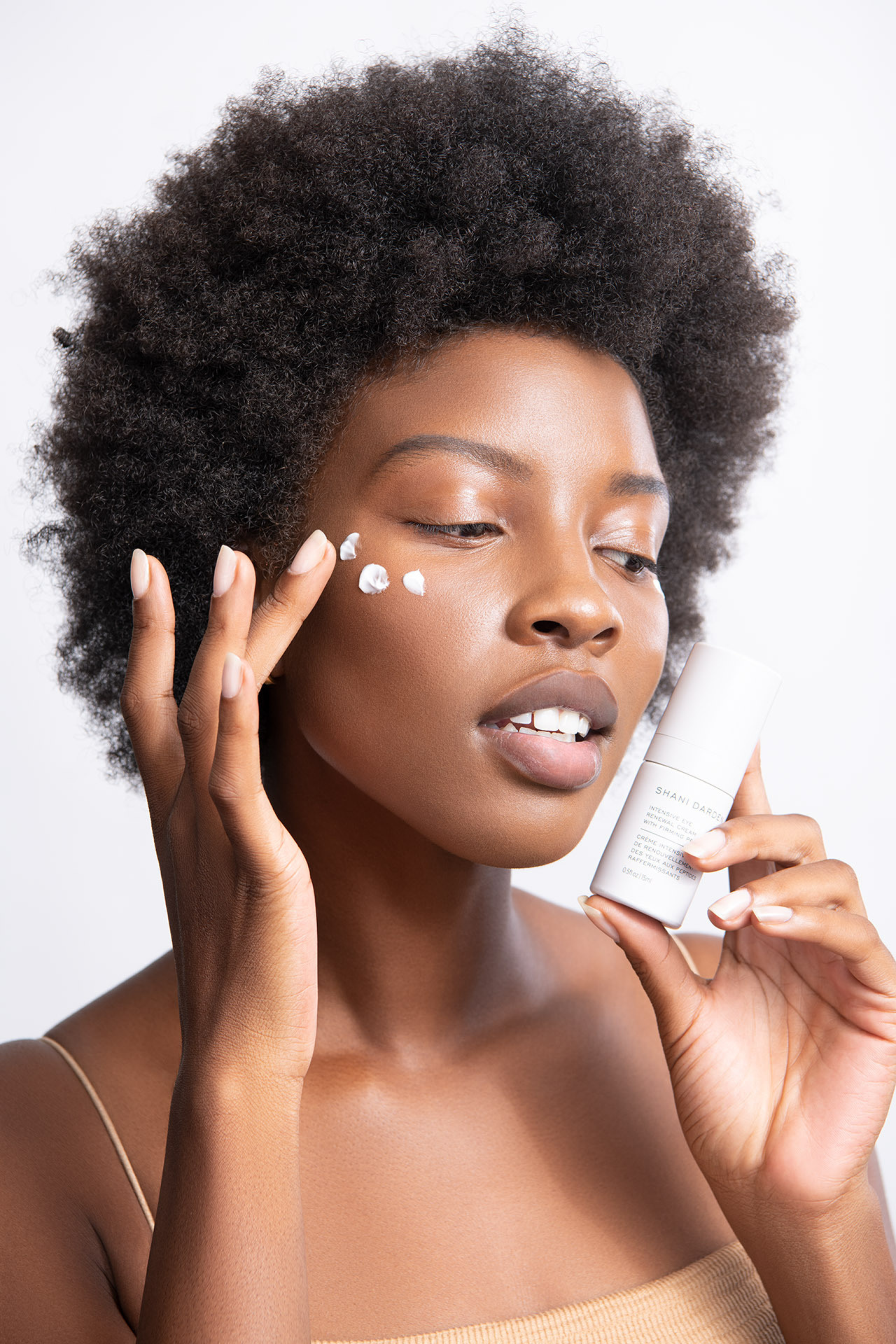 Beauty retouching portfolio. Maria Holman Retoucher