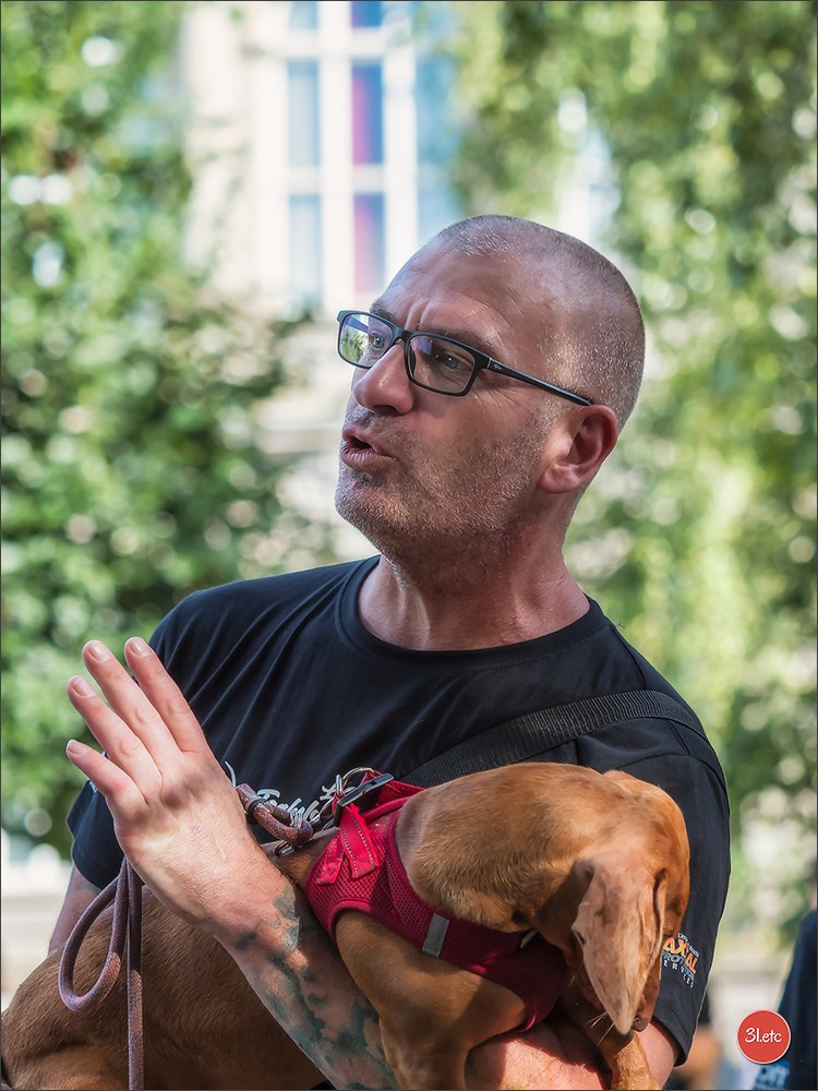 Teckels Parade Strasbourgeoise  Vous pouvez voir le galerie de photos. Photographe à Strasbourg | Portraits, Studio, Enfants, Événements