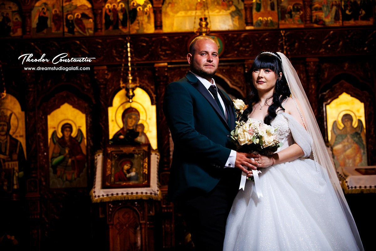 Cadre Interior Nunta. Dream Studio Galați – ședințe foto profesionale pentru familie, portrete și evenimente