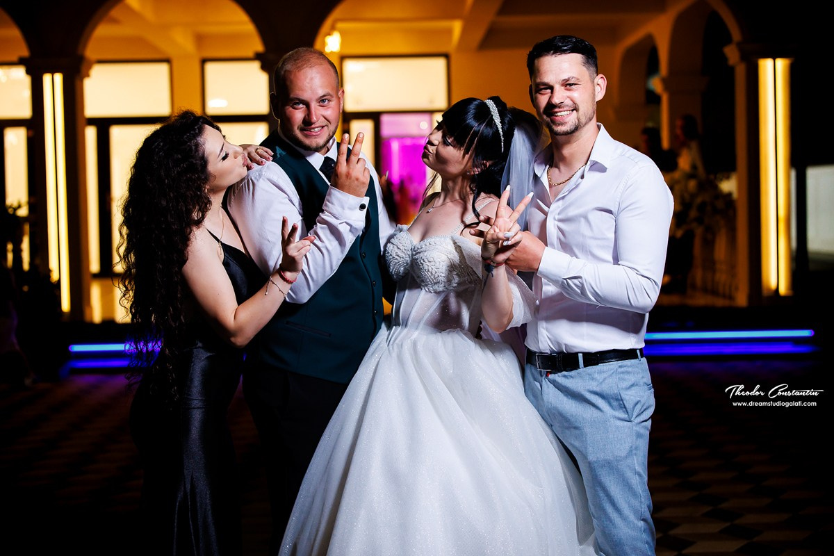 Cadre Interior Nunta. Dream Studio Galați – ședințe foto profesionale pentru familie, portrete și evenimente