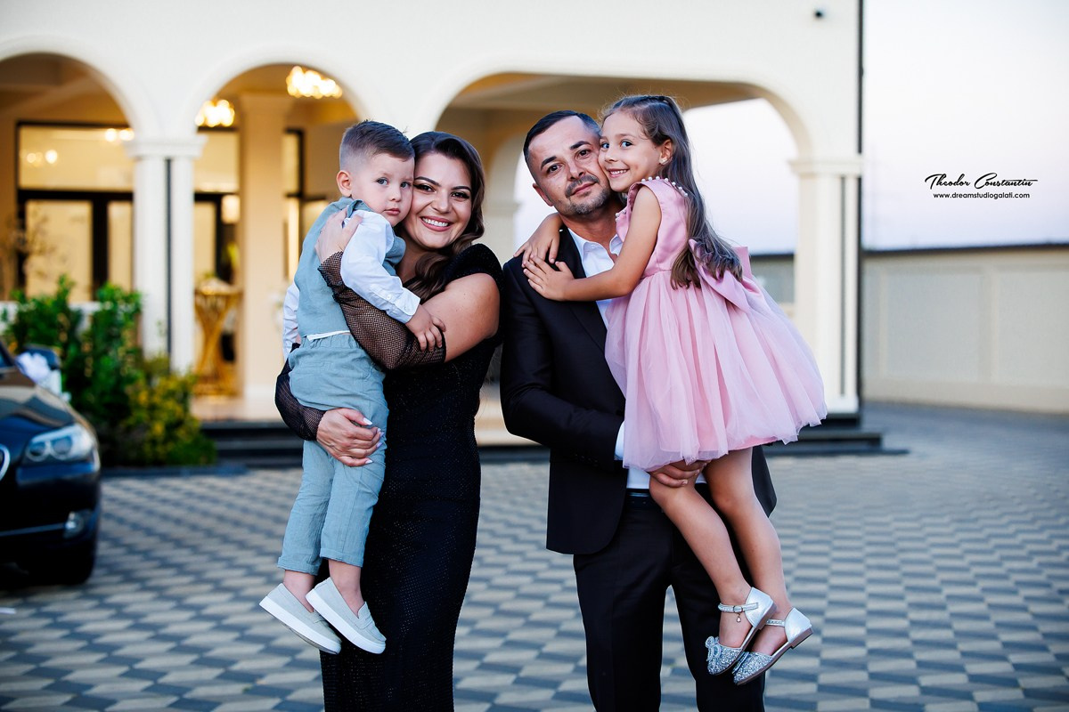 Shooting Foto Nunta. Dream Studio Galați – ședințe foto profesionale pentru familie, portrete și evenimente