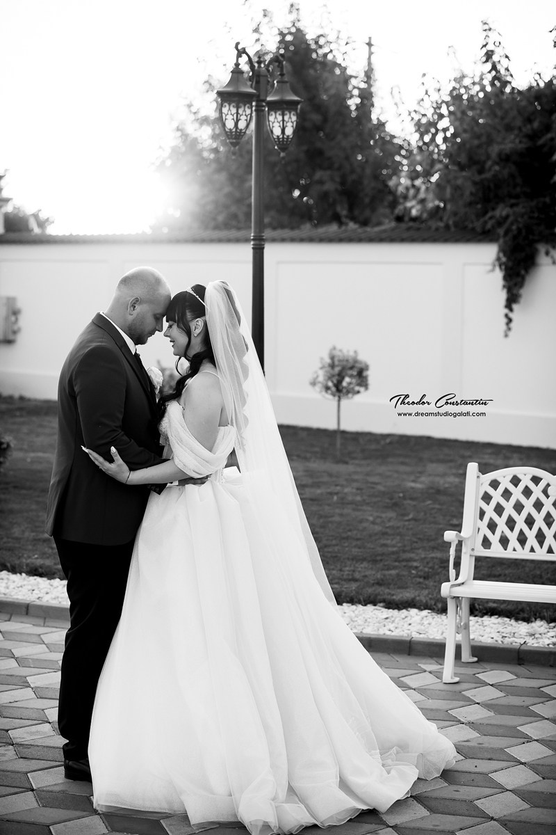 Shooting Foto Nunta. Dream Studio Galați – ședințe foto profesionale pentru familie, portrete și evenimente