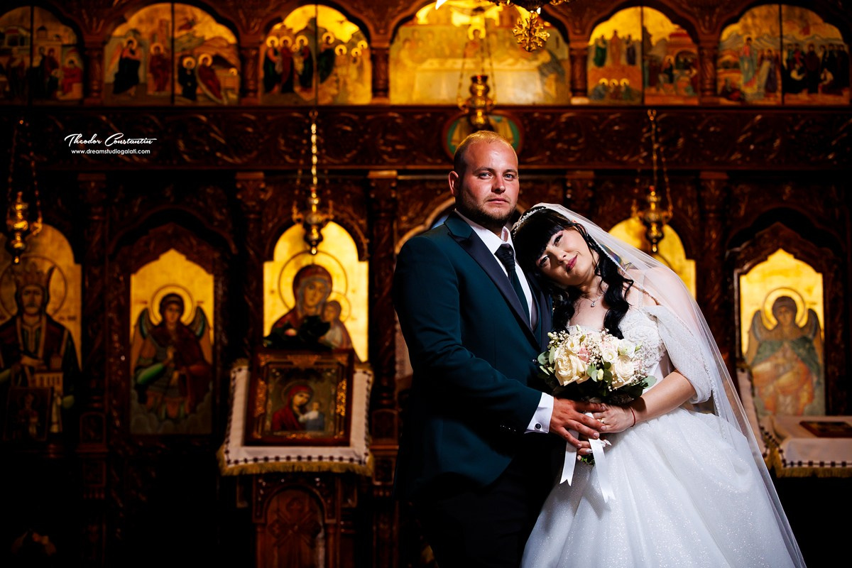 Cadre Interior Nunta. Dream Studio Galați – ședințe foto profesionale pentru familie, portrete și evenimente