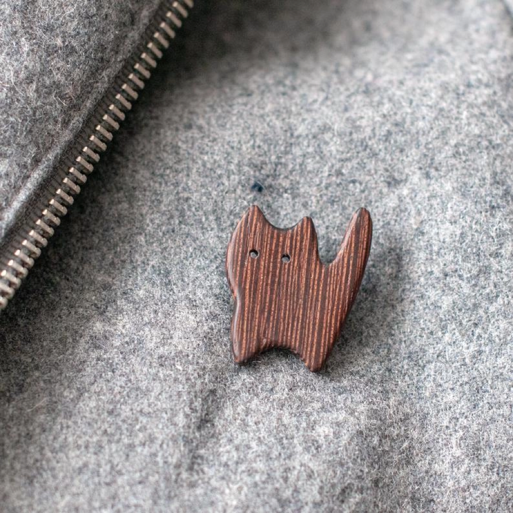 Броши. Резьба по дереву. Уникальные декоративные скульптуры для интерьера