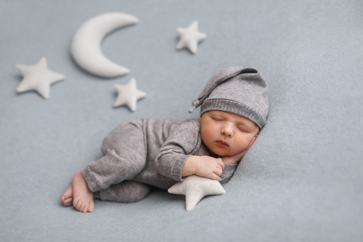 צילומי ניובורן לדוד בן 12 ימים. נטליה רוזמן צלמת הריון ניובורן ילדים ובוק בת מצווה