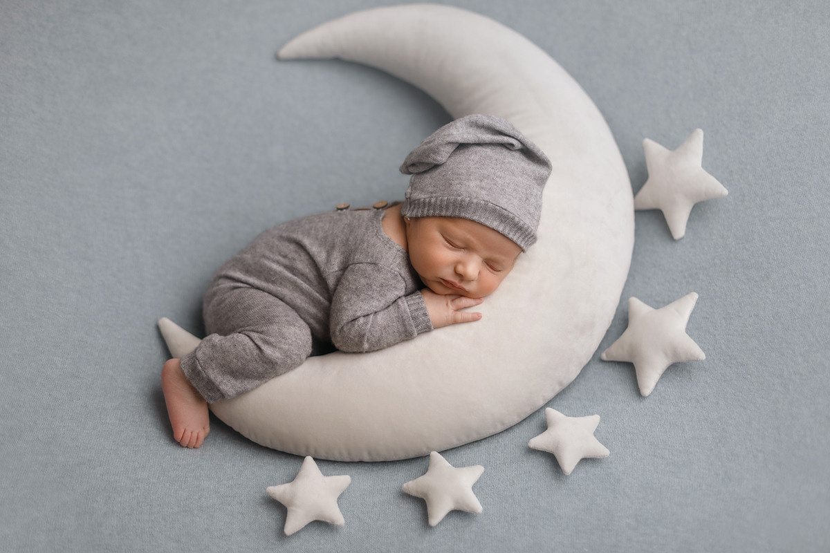 צילומי ניובורן לדוד בן 12 ימים. נטליה רוזמן צלמת הריון ניובורן ילדים ובוק בת מצווה