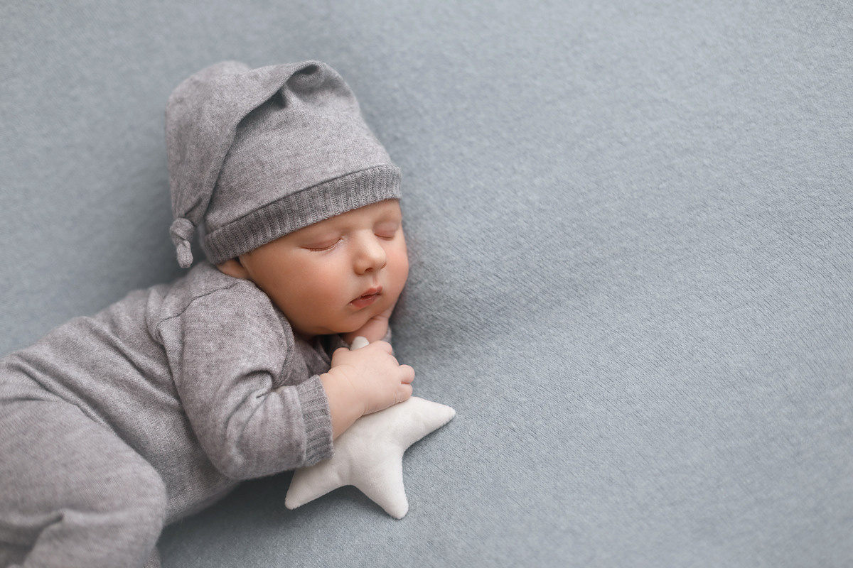 צילומי ניובורן לדוד בן 12 ימים. נטליה רוזמן צלמת הריון ניובורן ילדים ובוק בת מצווה